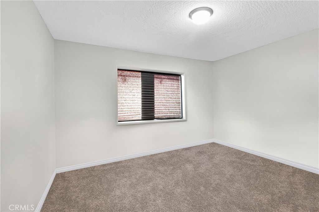 20726 Nisqually Road Apple Valley, CA 92308 - Photo 12 of 16