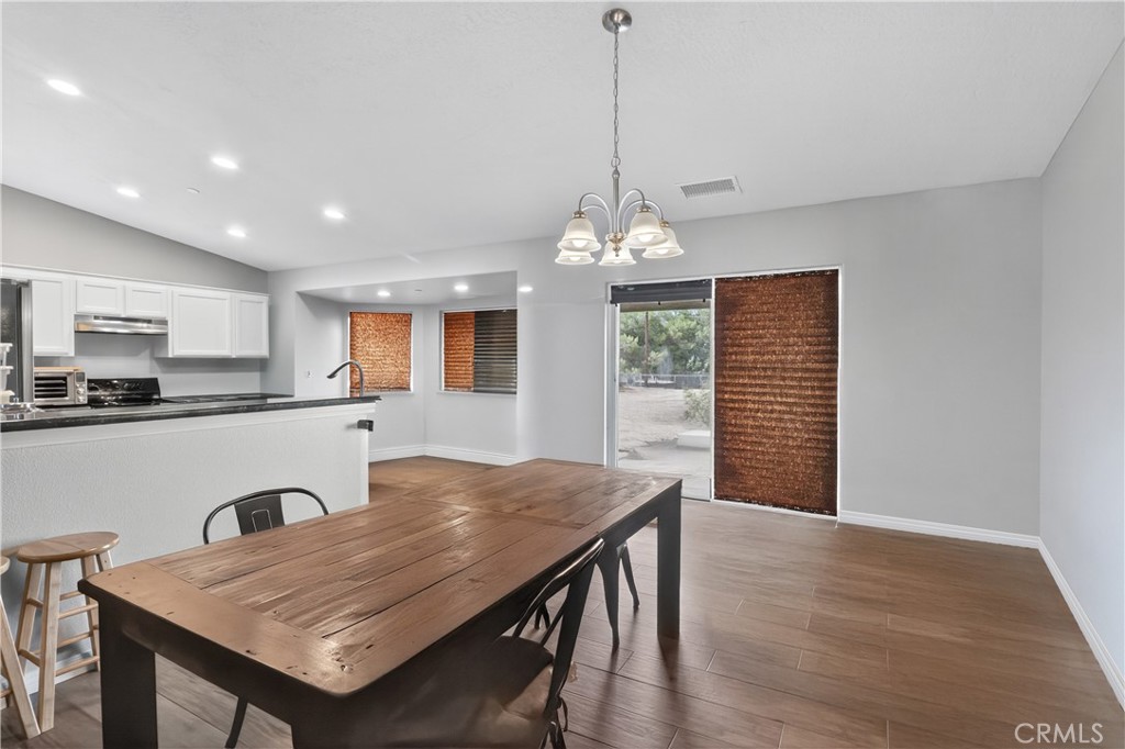 20726 Nisqually Road Apple Valley, CA 92308 - Photo 9 of 16