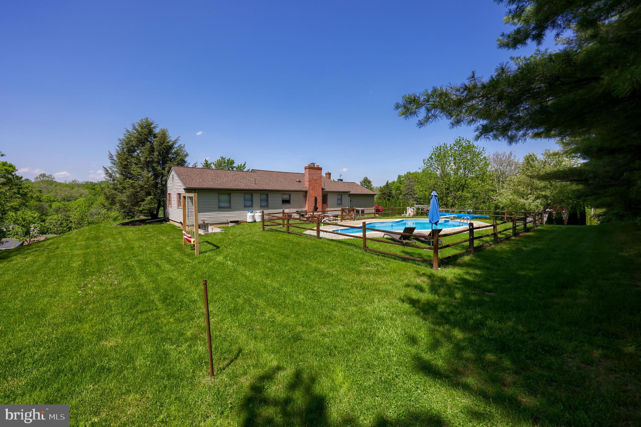 2112 Hollinger Road Lancaster, PA 17602 - Photo 13 of 56