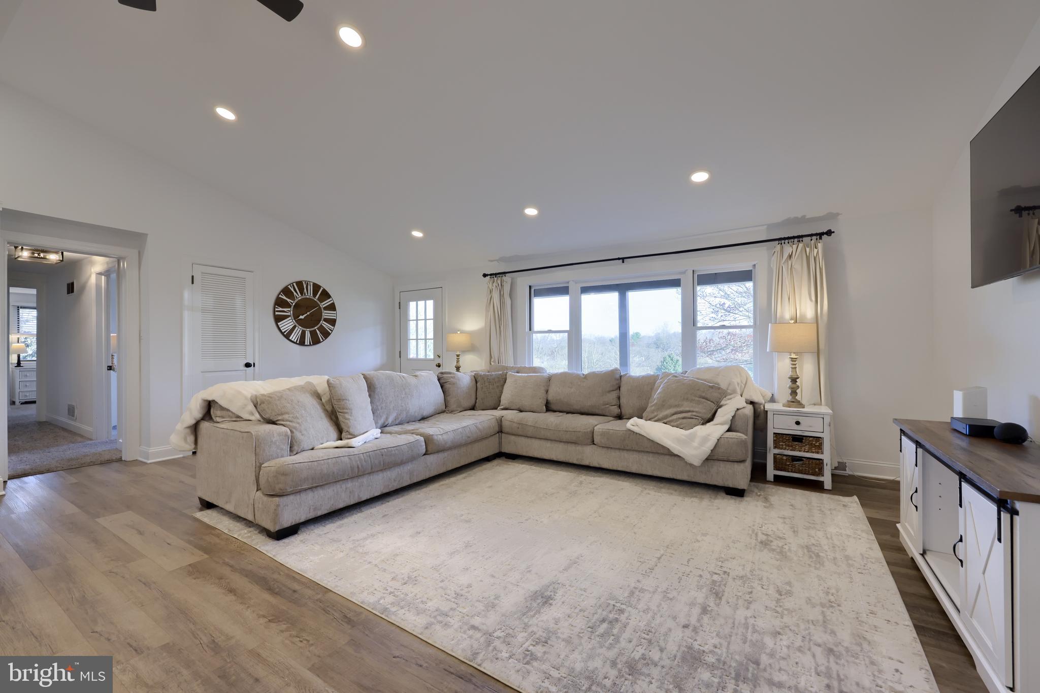 2112 Hollinger Road Lancaster, PA 17602 - Photo 22 of 56