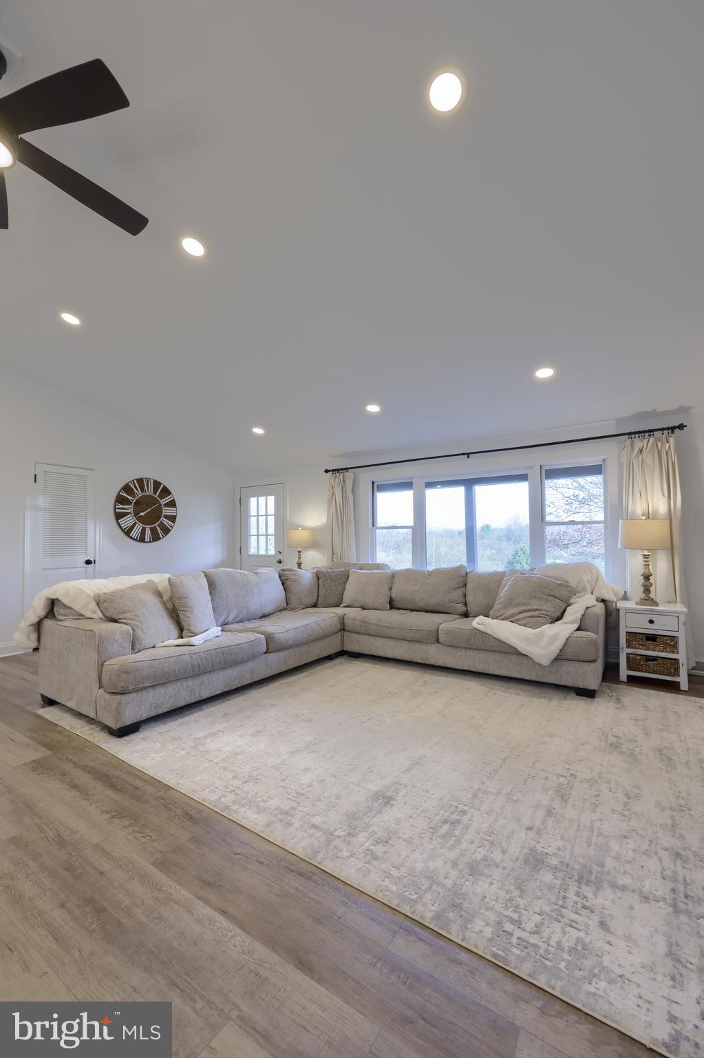 2112 Hollinger Road Lancaster, PA 17602 - Photo 24 of 56