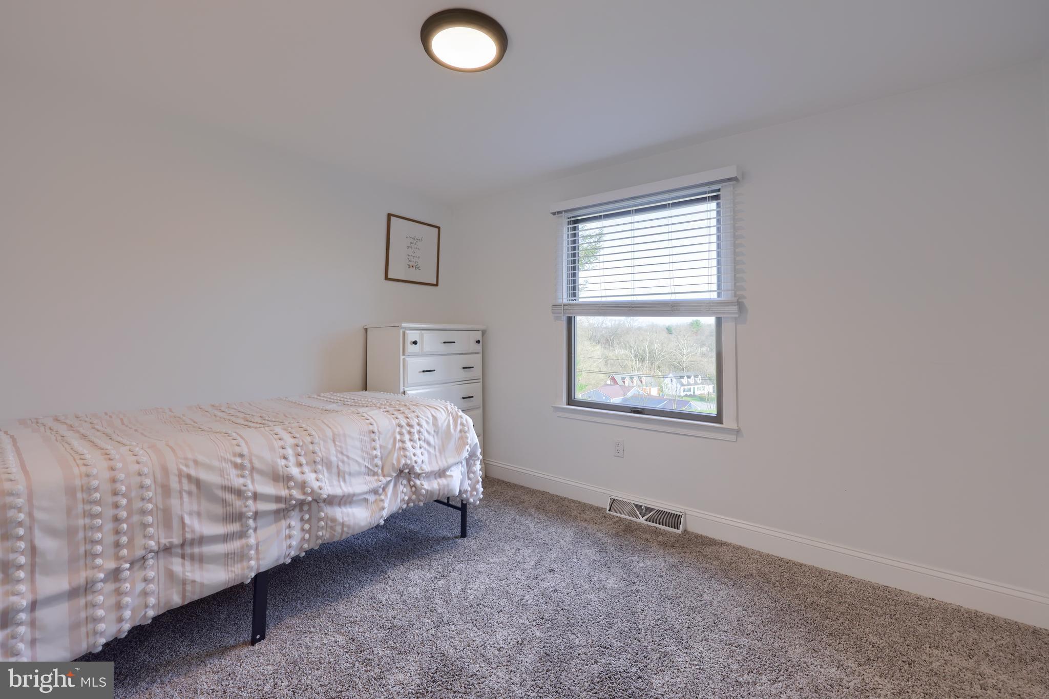 2112 Hollinger Road Lancaster, PA 17602 - Photo 51 of 56