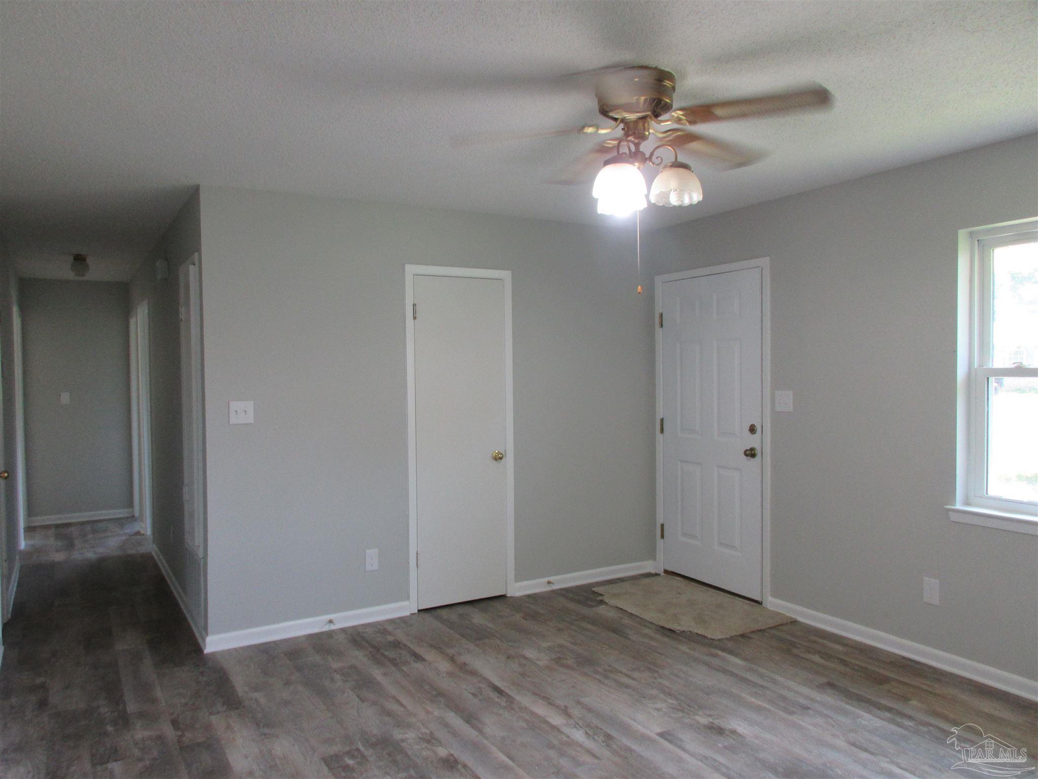 4397 Pine Villa Circle Pace, FL 32571 - Photo 7 of 49