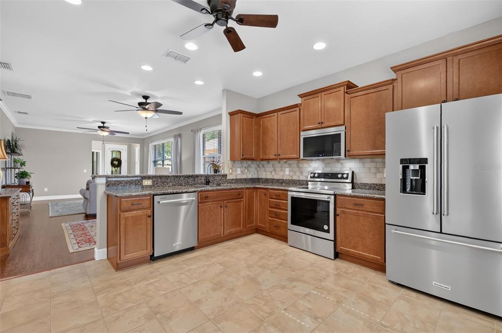 9137 Southwest 70th Loop Ocala, FL 34481 - Photo 12 of 29