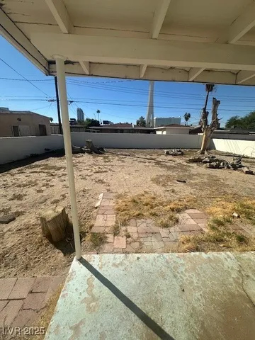 $1,500 | 2120 South Van Patten Place, Las Vegas, NV 89104
