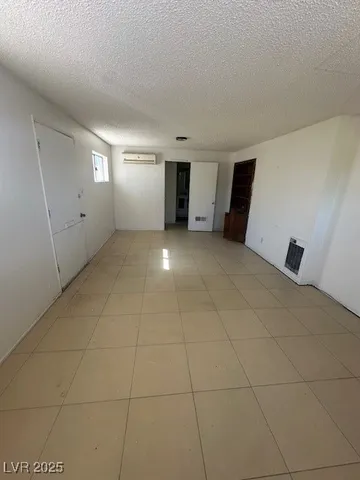 $1,500 | 2120 South Van Patten Place, Las Vegas, NV 89104