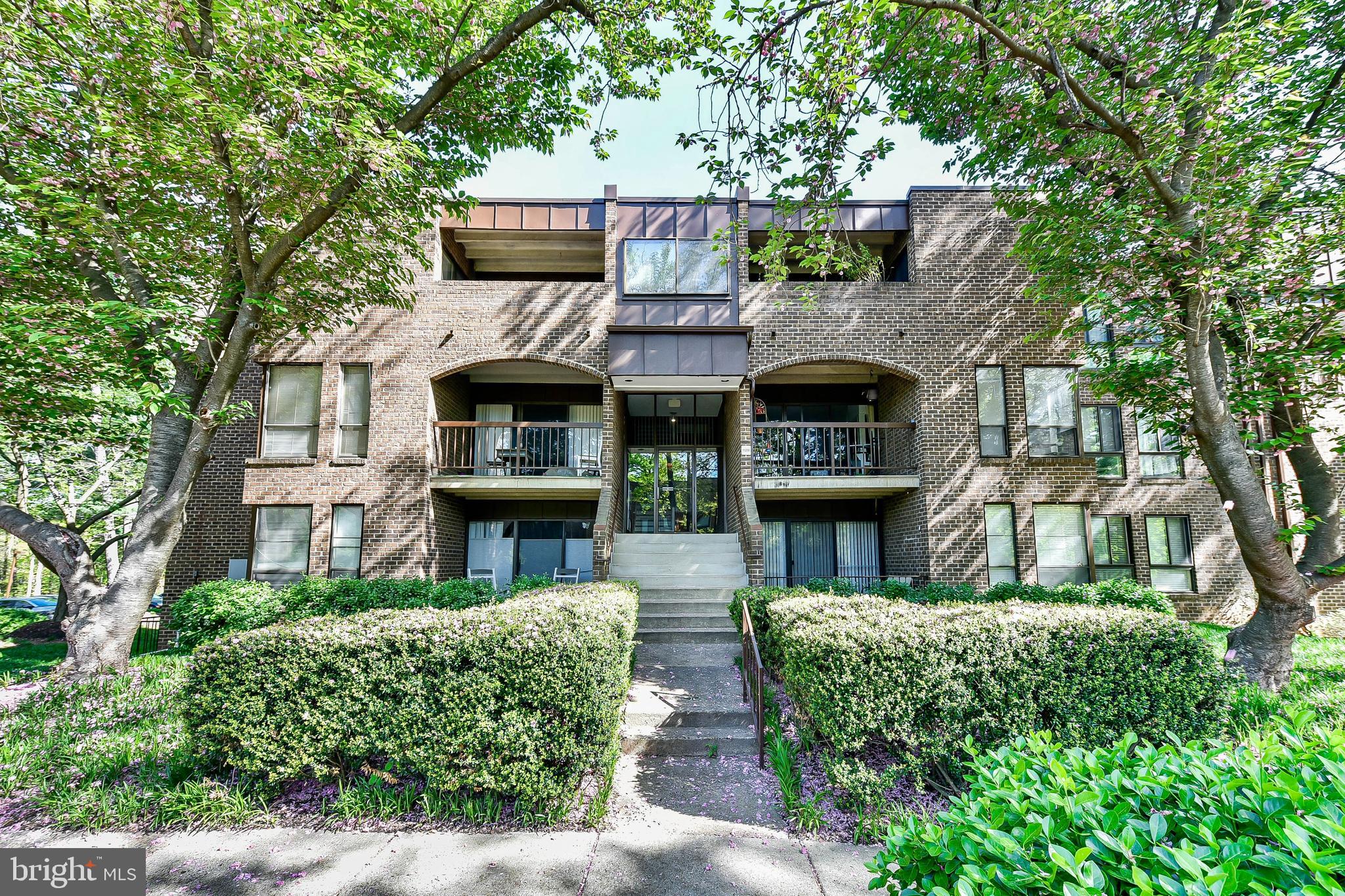 11256 Chestnut Grove Square, Unit 243 Reston, VA 20190 - Photo 1 of 21 Gallery Image 1