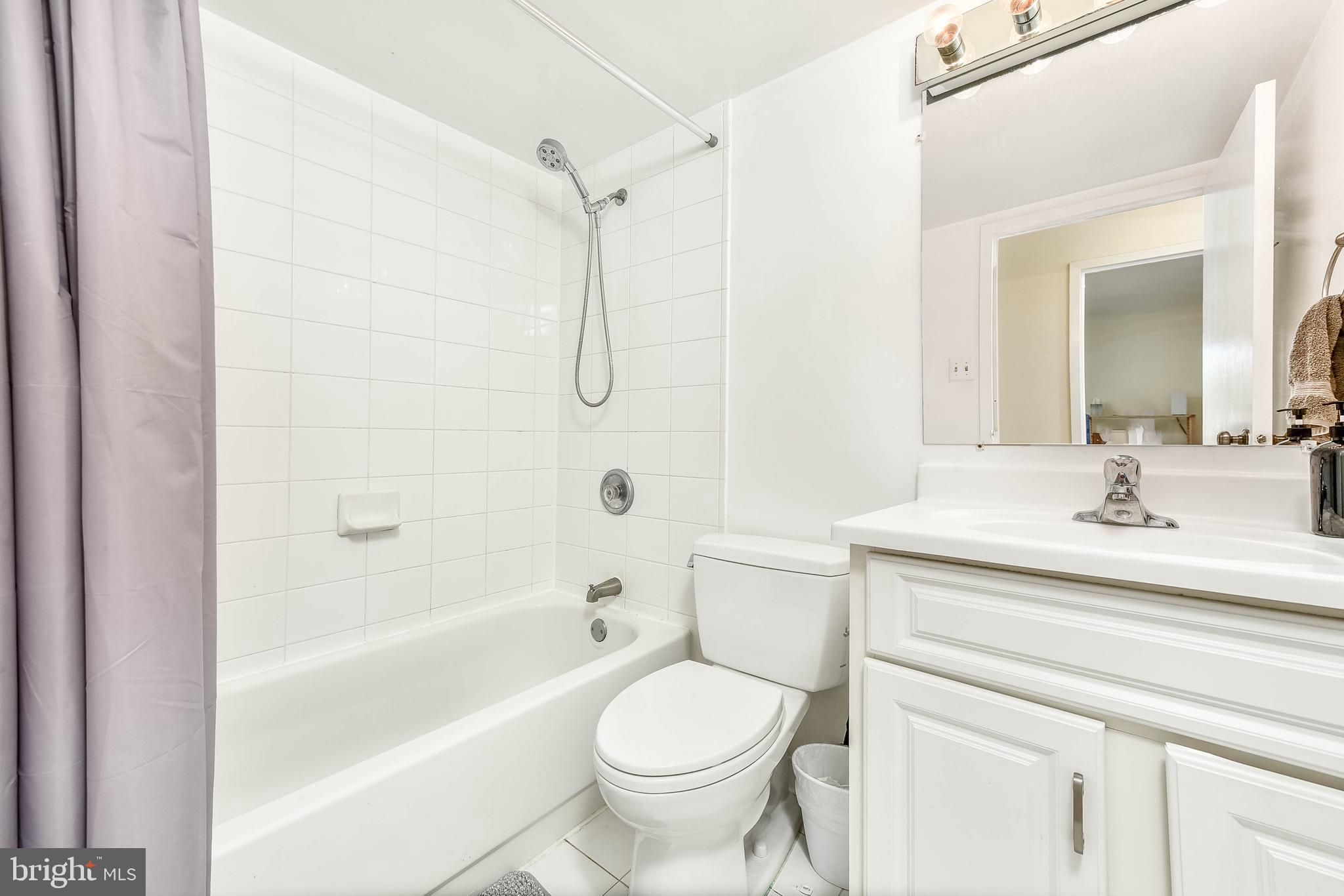 11256 Chestnut Grove Square, Unit 243 Reston, VA 20190 - Photo 15 of 21 Gallery Image 15