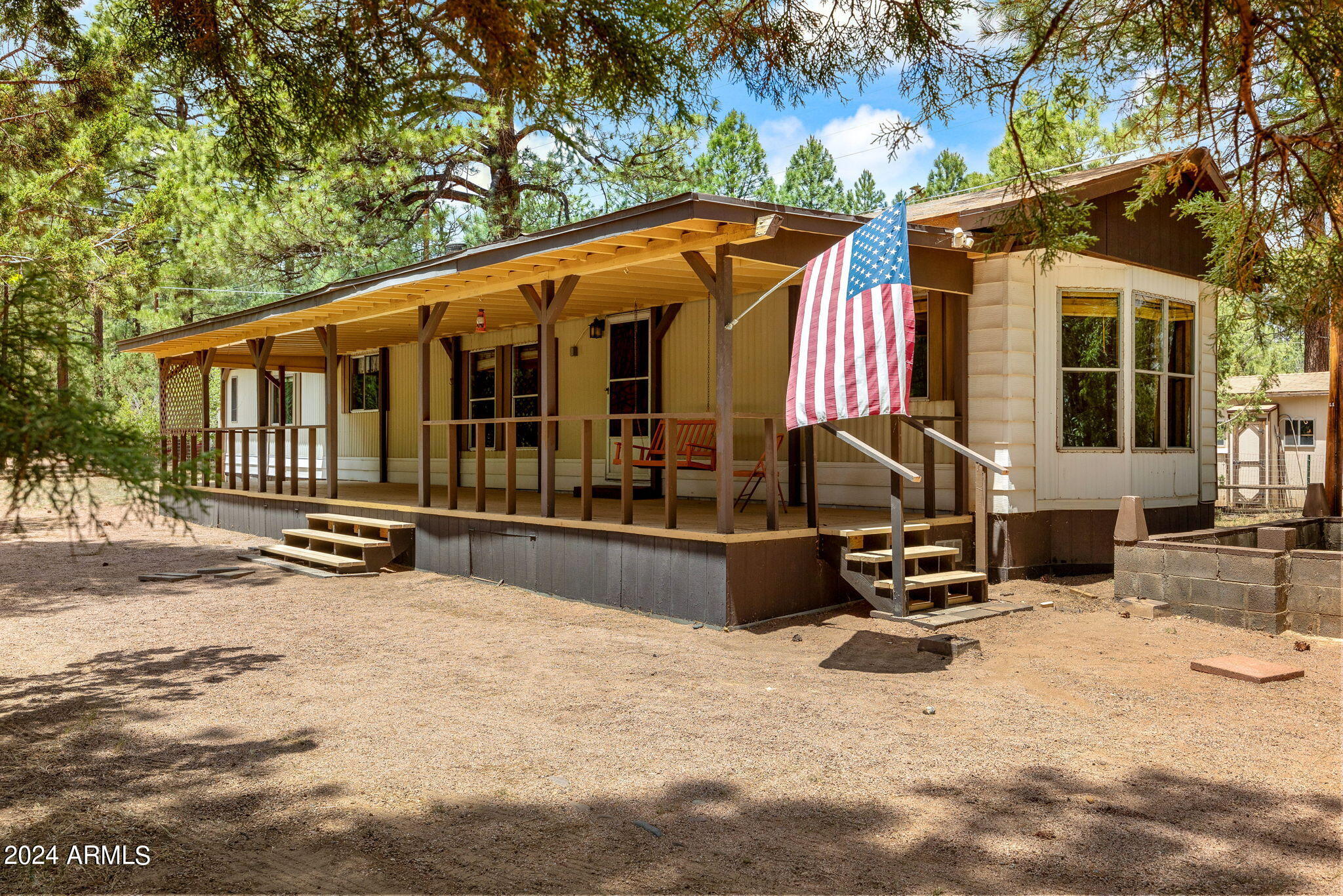 2858 Long Rifle Place Overgaard, AZ 85933 - Photo 6 of 28 WHAT A RETREAT