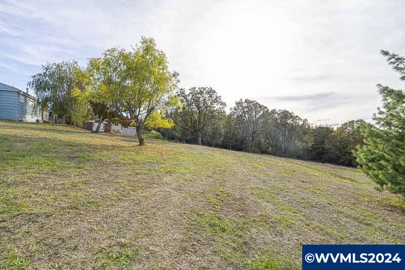 1975 Southwest Church Street Dallas, OR 97338 - Photo 4 of 50