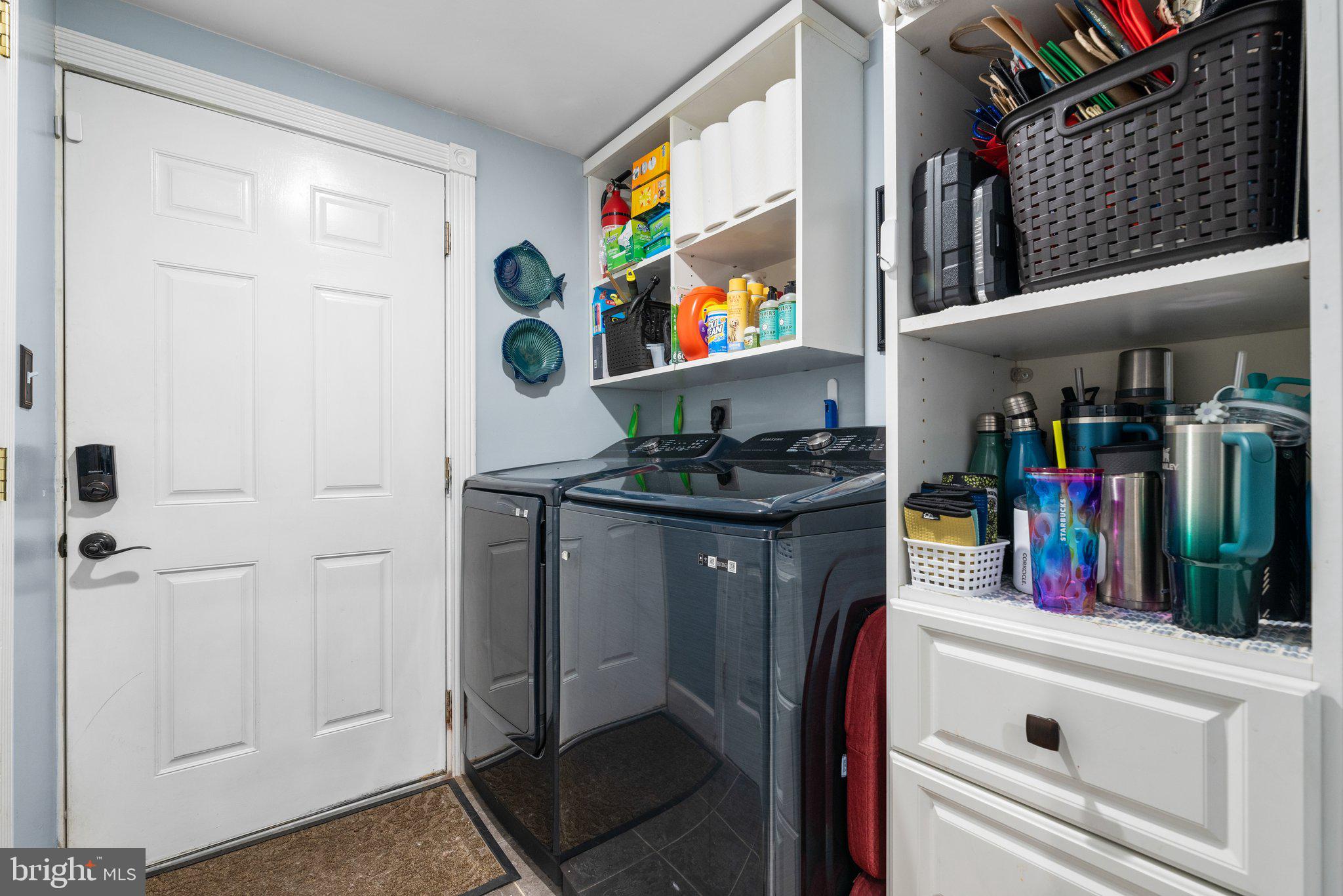3228 Fait Avenue Baltimore, MD 21224 - Photo 18 of 44 a utility room with dryer and washer
