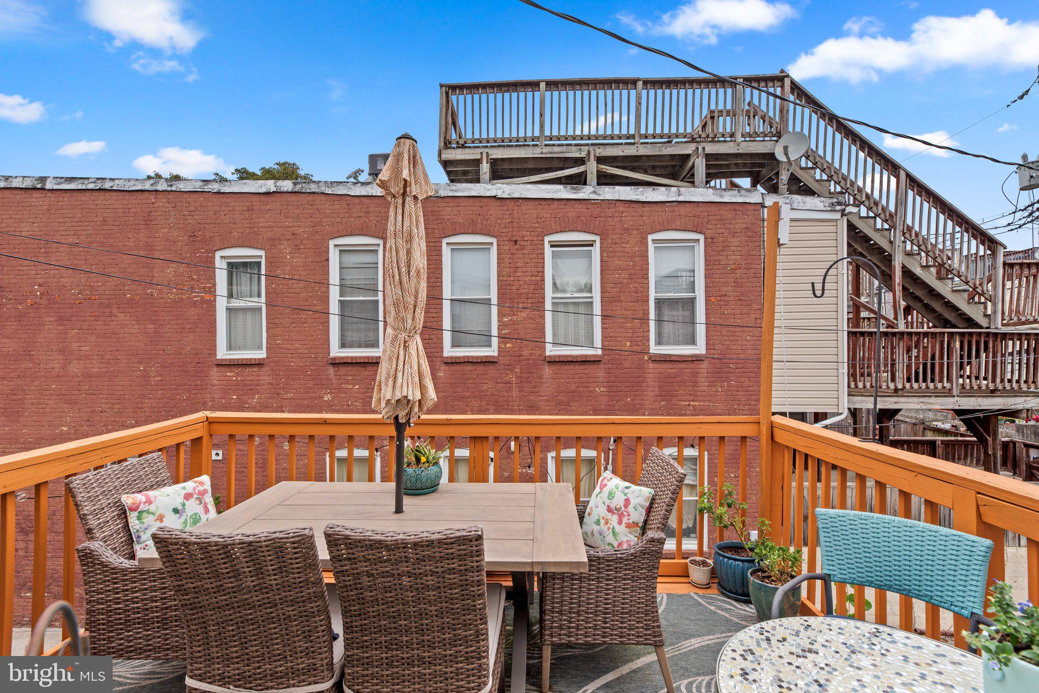 3228 Fait Avenue Baltimore, MD 21224 - Photo 34 of 44 a view of a building with a outdoor space