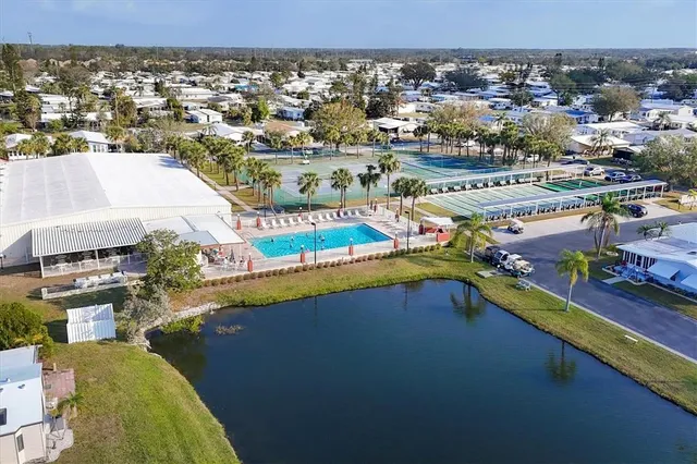 $184,900 | 5707 45th Street East, Unit 158, Bradenton, FL 34203