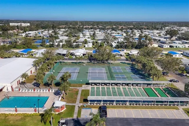 $184,900 | 5707 45th Street East, Unit 158, Bradenton, FL 34203