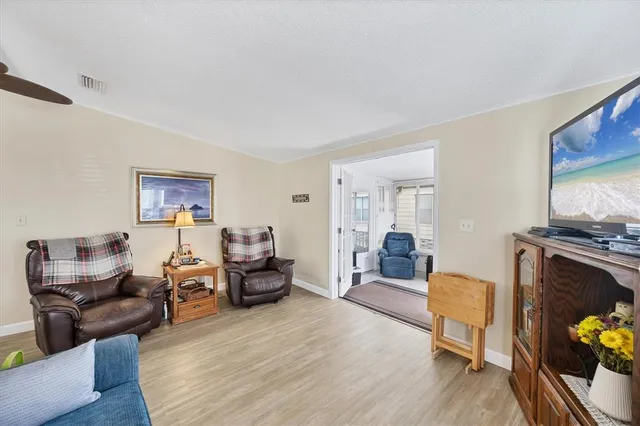 $184,900 | 5707 45th Street East, Unit 158, Bradenton, FL 34203