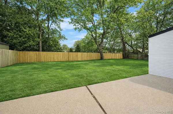 $584,999 | 10 Linda Lane, Central Islip, NY 11722