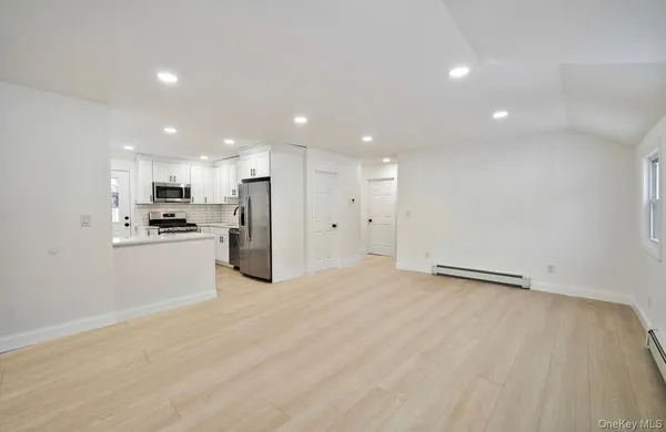 $584,999 | 10 Linda Lane, Central Islip, NY 11722