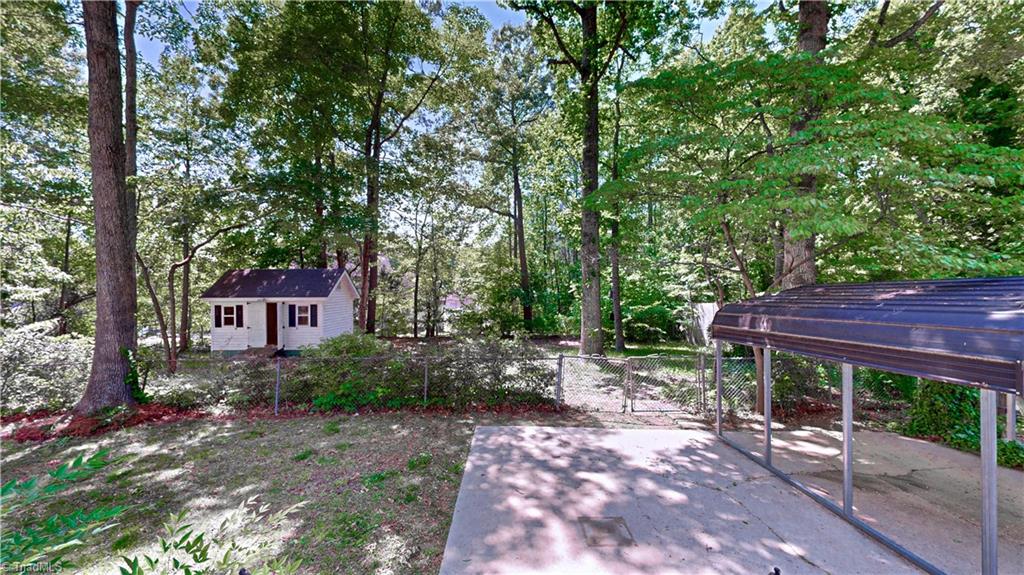 1711 Scarborough Road High Point, NC 27265 - Photo 8 of 33