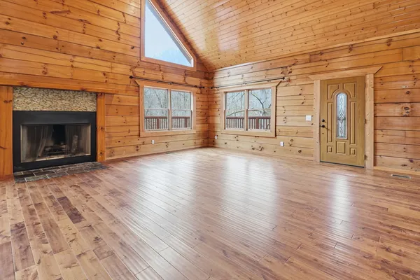 $625,000 | 96 Sarvis Ridge Road, Normandy, TN 37360