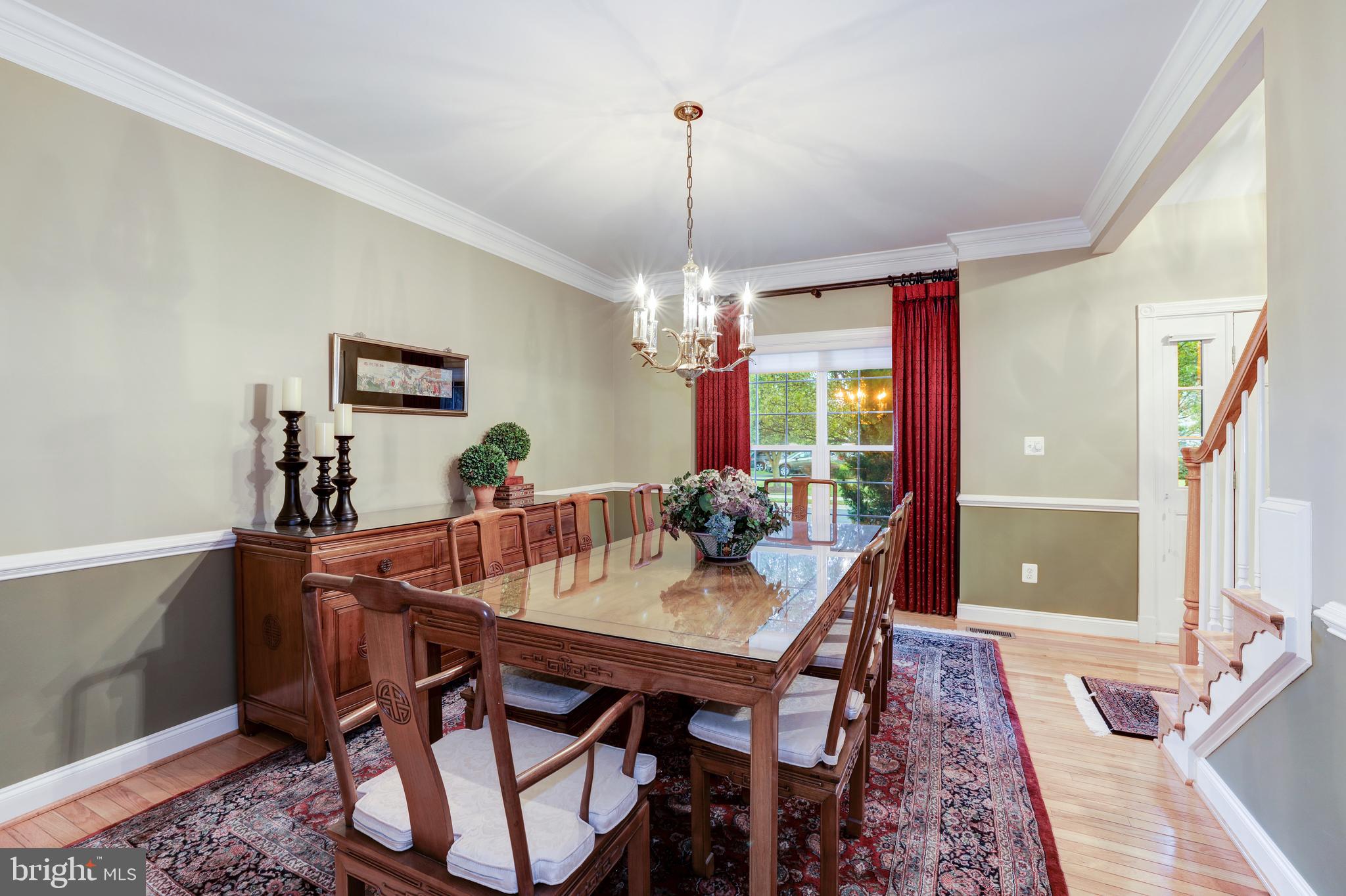20135 Valhalla Square Ashburn, VA 20147 - Photo 10 of 41 a dining room with furniture window and wooden floor