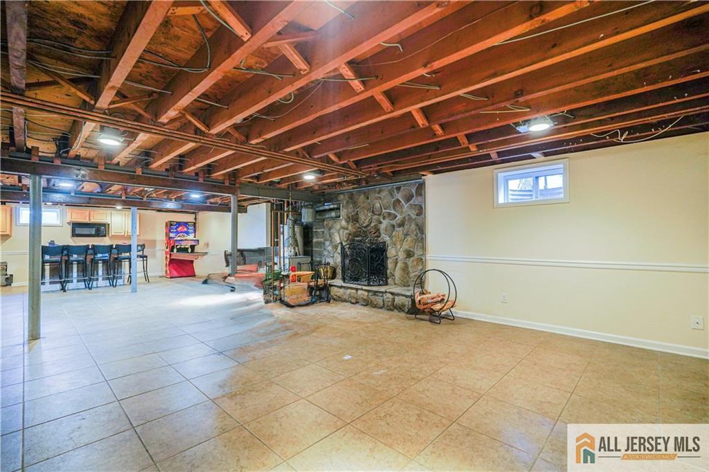 82 Milltown Road East Brunswick, NJ 08816 - Photo 31 of 45