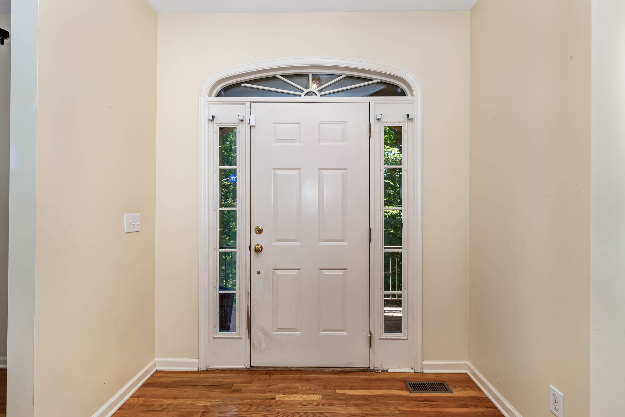 1102 Dora Whitley Road Franklin, TN 37064 - Photo 7 of 42 a view of a hallway with wooden floor and closet