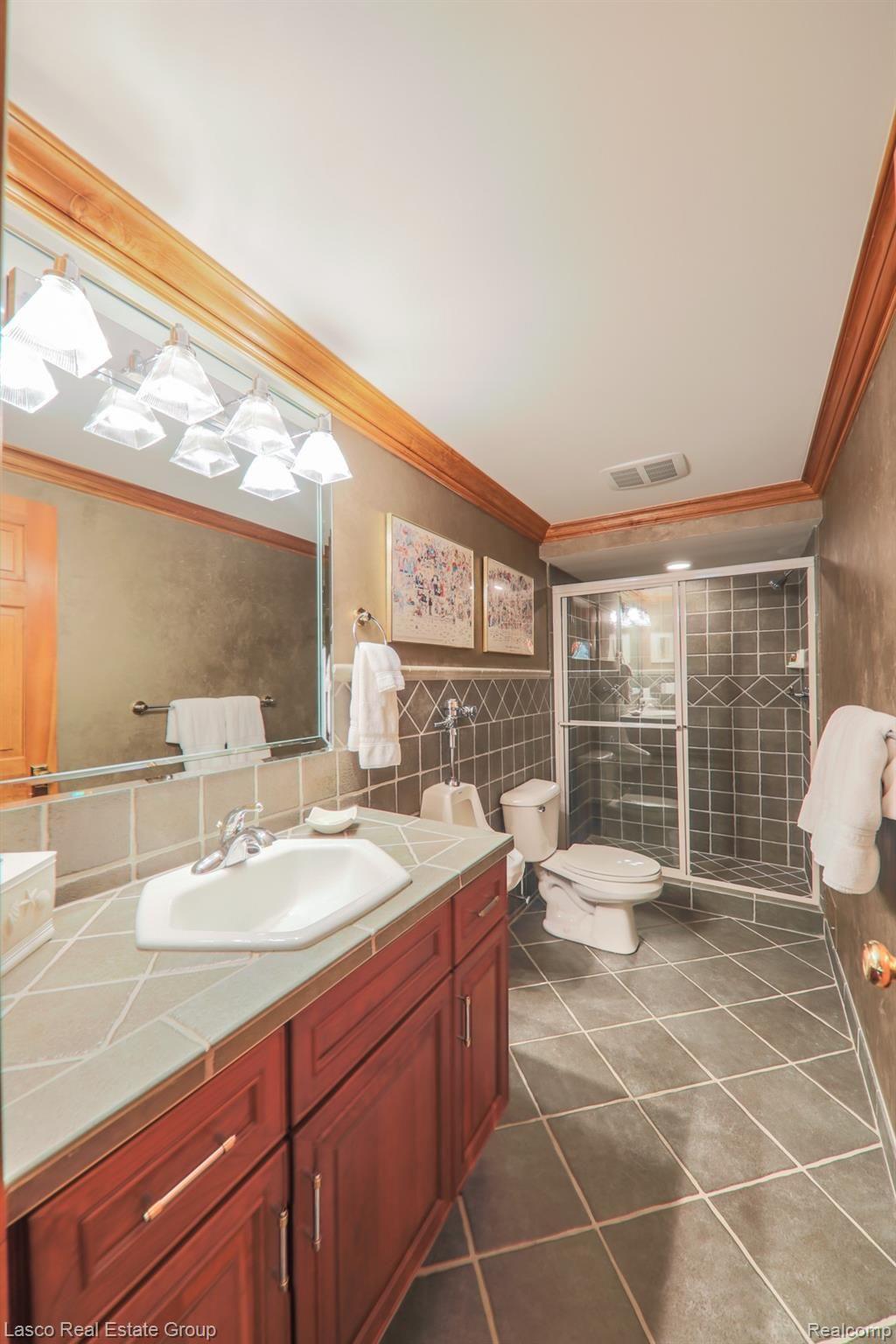 13520 White Lake Road Fenton, MI 48430 - Photo 39 of 66 5Z8A7360.JPG