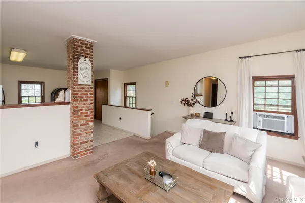 $2,000 | 102 Ward Street, Unit 1, Montgomery, NY 12549