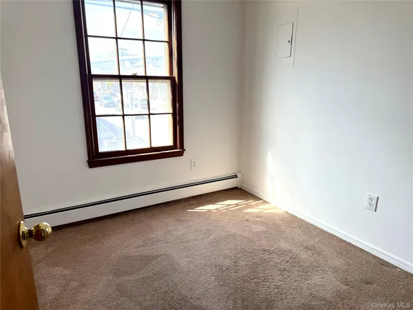 $2,000 | 102 Ward Street, Unit 1, Montgomery, NY 12549