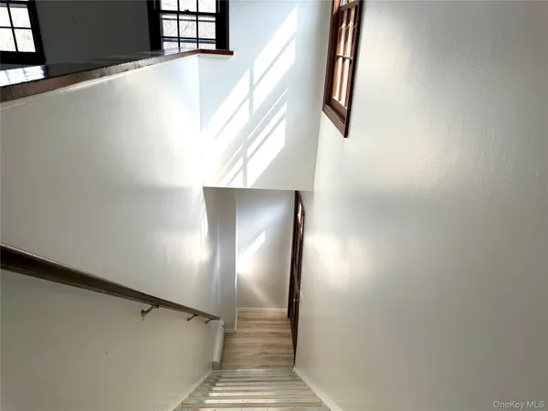 $2,000 | 102 Ward Street, Unit 1, Montgomery, NY 12549