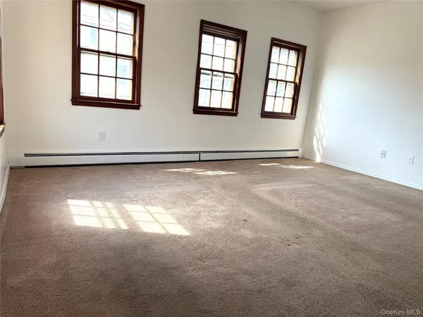 $2,000 | 102 Ward Street, Unit 1, Montgomery, NY 12549