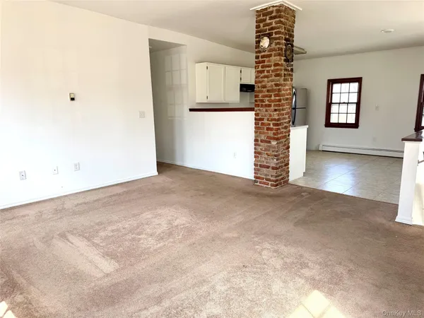 $2,000 | 102 Ward Street, Unit 1, Montgomery, NY 12549