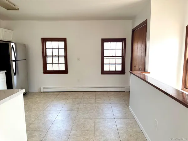 $2,000 | 102 Ward Street, Unit 1, Montgomery, NY 12549