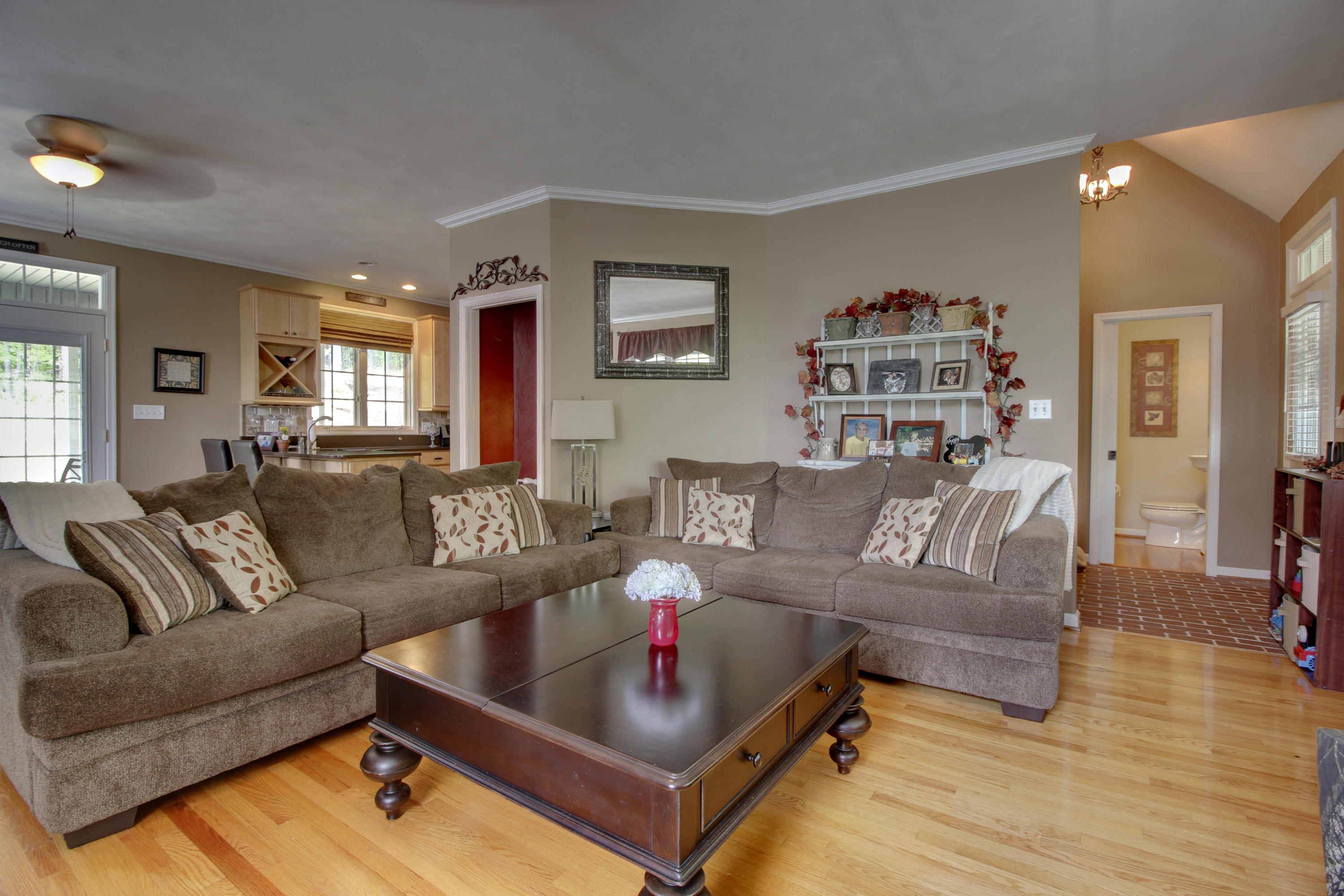1335 Woodhaven Estates Road Blue Ridge, VA 24064 - Photo 17 of 45 a living room with furniture