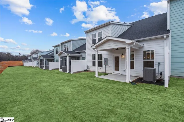 $299,990 | 412 Crestcreek Drive, Anderson, SC 29621