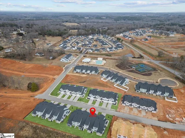 $299,990 | 412 Crestcreek Drive, Anderson, SC 29621