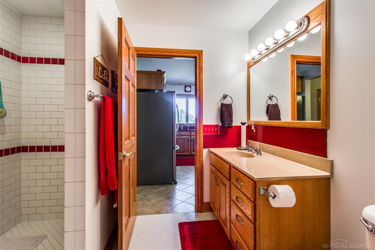 4805 North Lakeshore Road Deckerville, MI 48427 - Photo 42 of 50 31356262-43.JPG