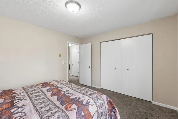 $210,000 | 3 Somerset Drive, Waconia, MN 55387