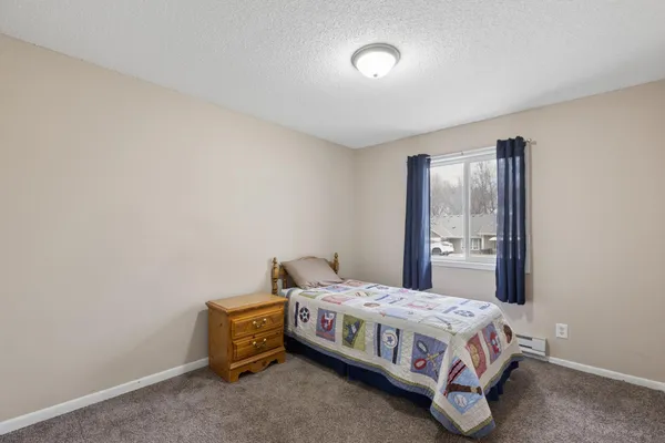 $210,000 | 3 Somerset Drive, Waconia, MN 55387