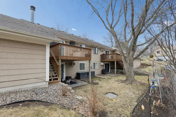 $210,000 | 3 Somerset Drive, Waconia, MN 55387