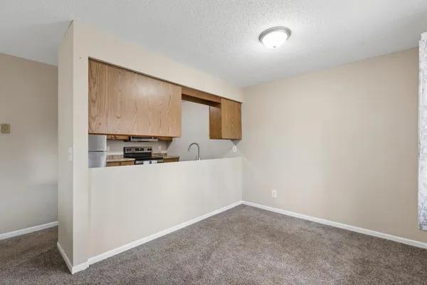 $210,000 | 3 Somerset Drive, Waconia, MN 55387