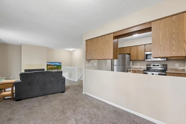 $210,000 | 3 Somerset Drive, Waconia, MN 55387