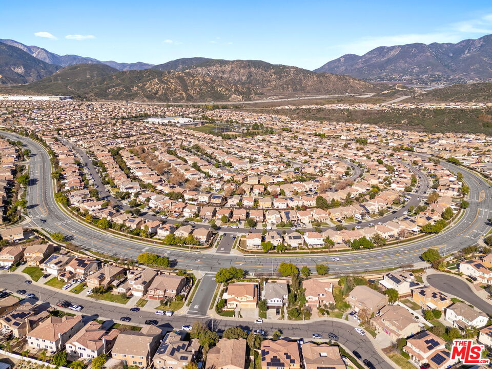18080 Tanzanite Road San Bernardino, CA 92407 - Photo 41 of 49 view of city and mountain