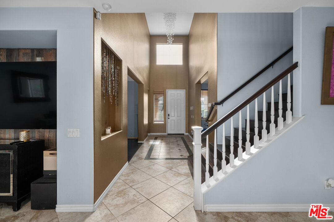 18080 Tanzanite Road San Bernardino, CA 92407 - Photo 8 of 49 a view of gallery with wooden floor