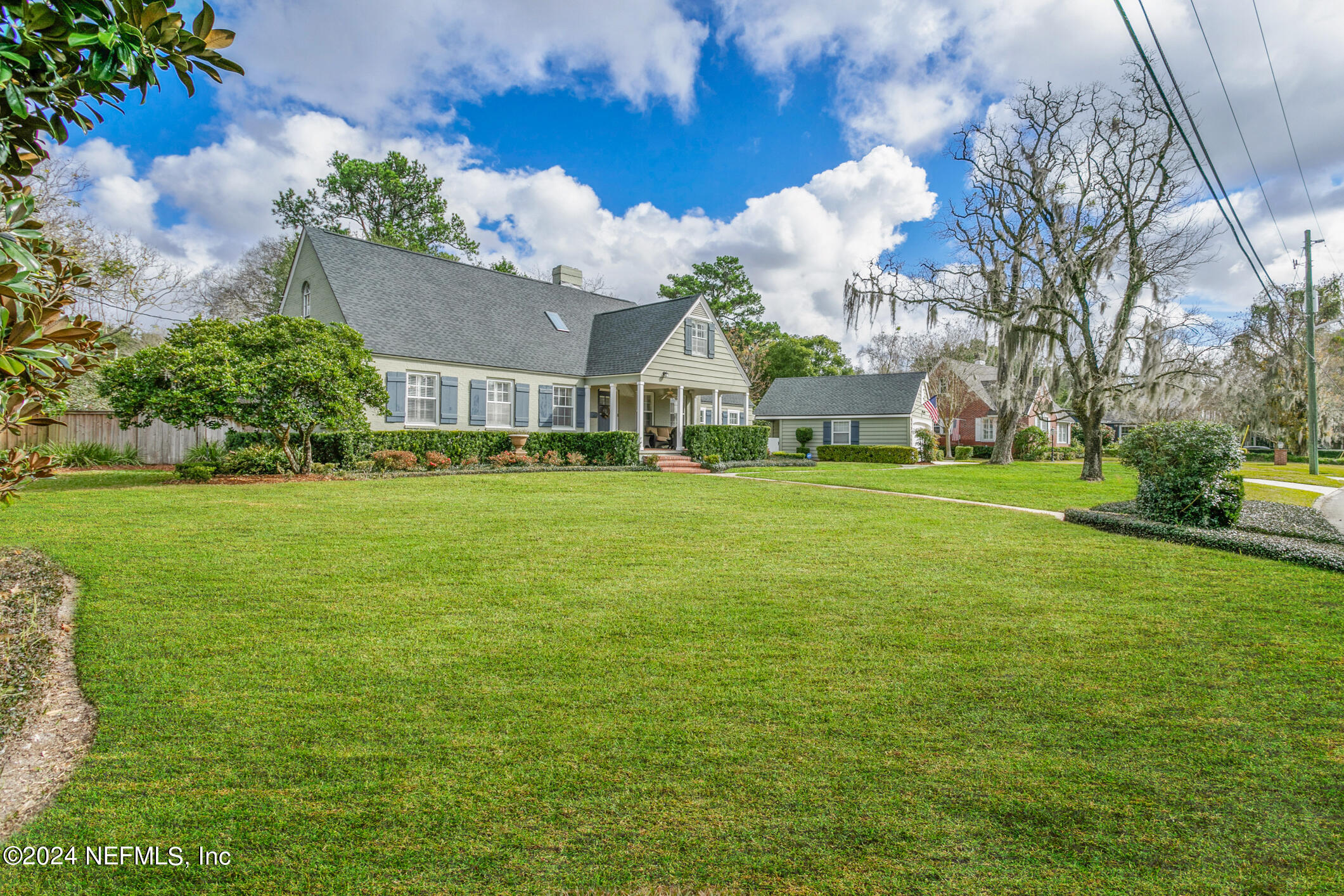1111 Greenridge Road Jacksonville, FL 32207 - Photo 2 of 73 a view of a house with a big yard