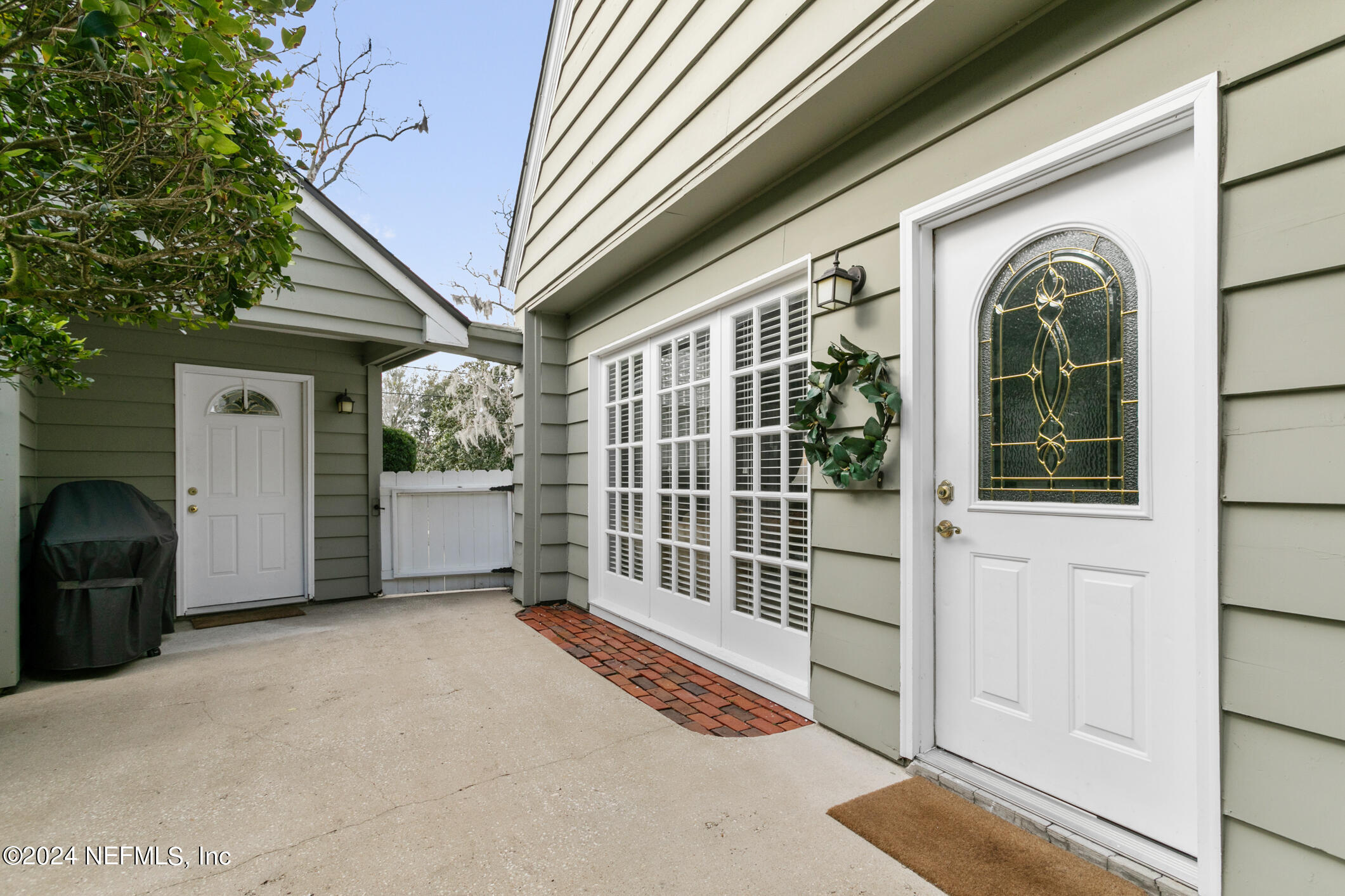 1111 Greenridge Road Jacksonville, FL 32207 - Photo 25 of 73 SIDE ENTRY FROM GARAGE