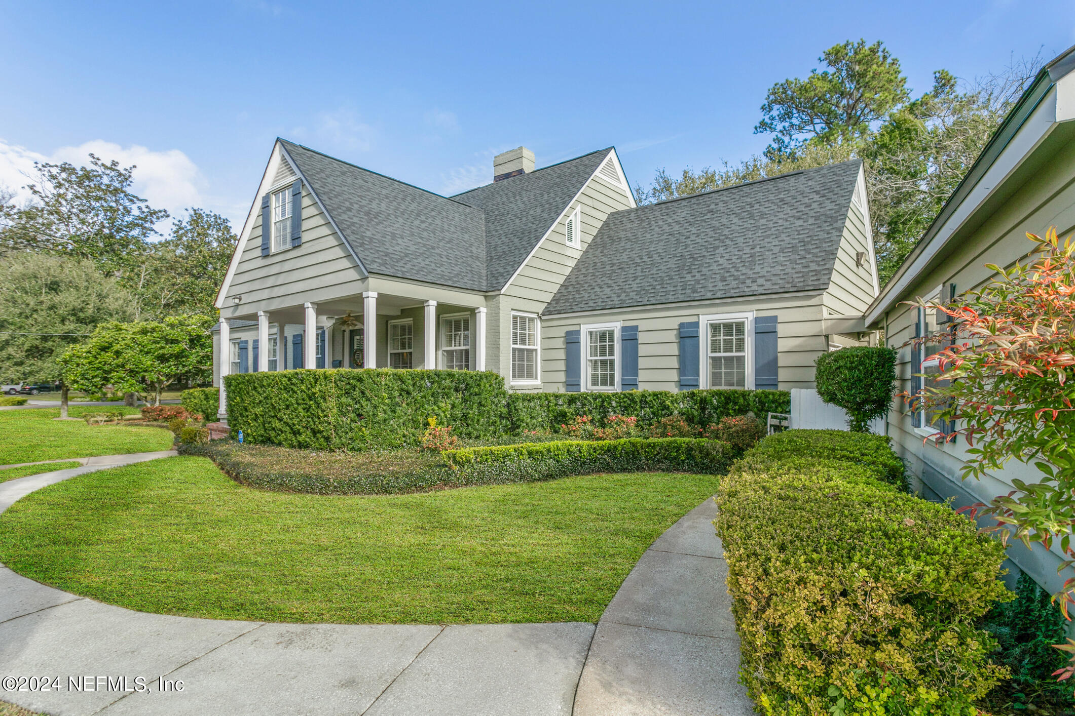 1111 Greenridge Road Jacksonville, FL 32207 - Photo 54 of 73 a front view of a house with a yard