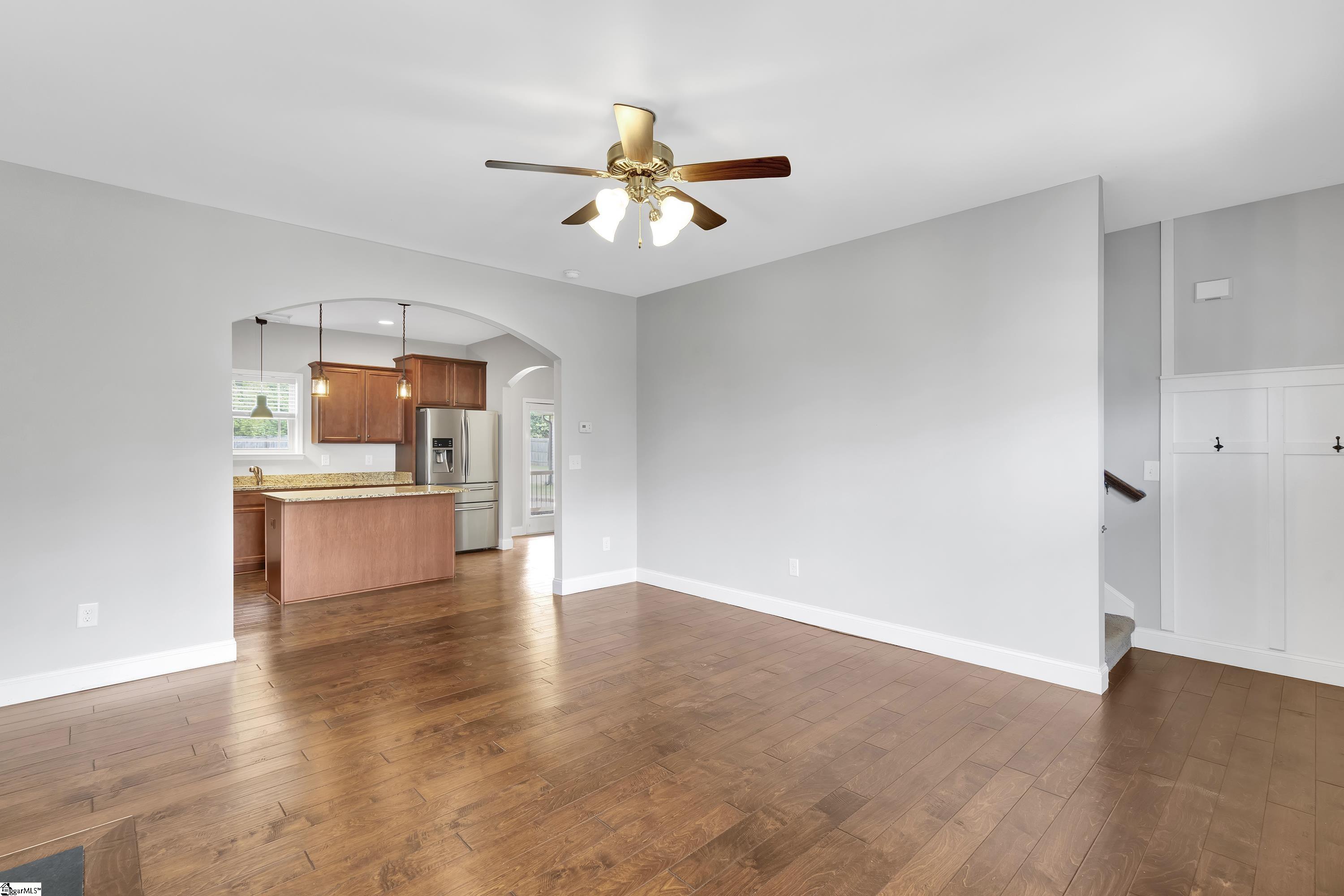 1886 Lake Cunningham Road Greer, SC 29651 - Photo 11 of 32 Gallery Image 11
