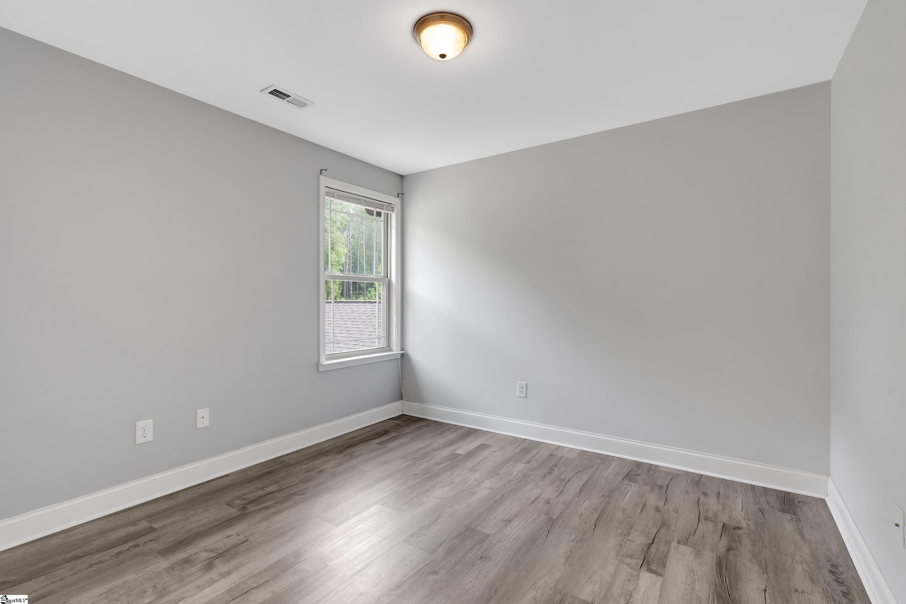 1886 Lake Cunningham Road Greer, SC 29651 - Photo 19 of 32 Gallery Image 19