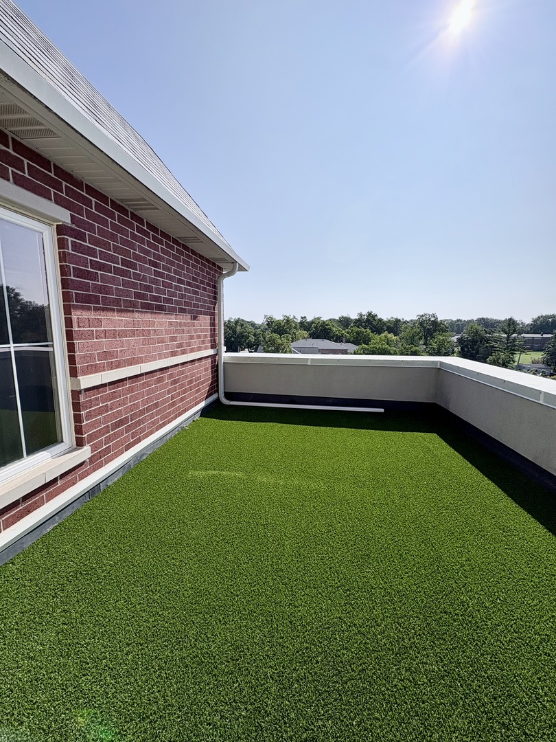 625 Deerfield Road, Unit 408 Deerfield, IL 60015 - Photo 6 of 13 Gallery Image 6